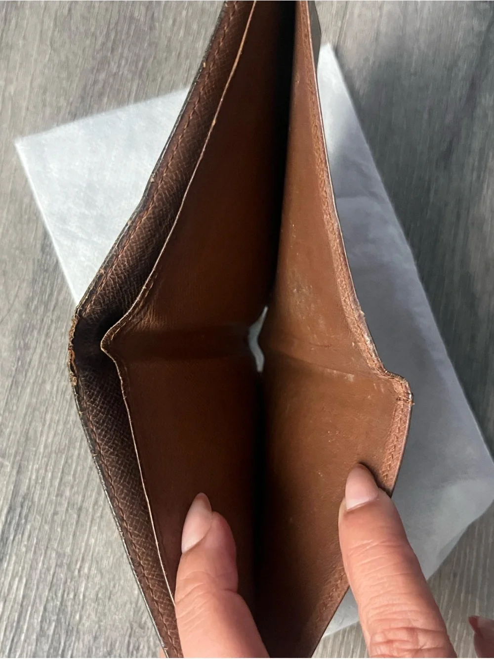 Louis Vuitton Monogram Canvas Men's Bifold Wallet in Brown